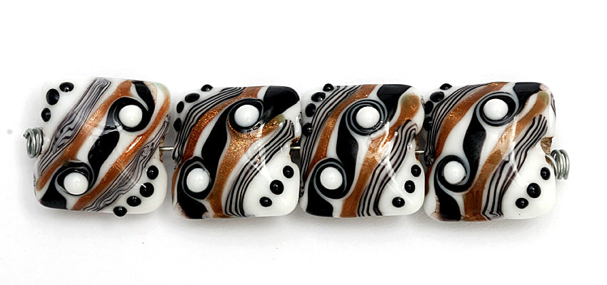 10204514 - Four Sophisticated Trio Pillow Beads
