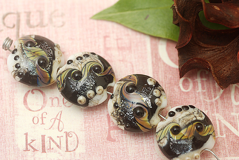 10204712 - Four Ravens Stardust Lentil Beads