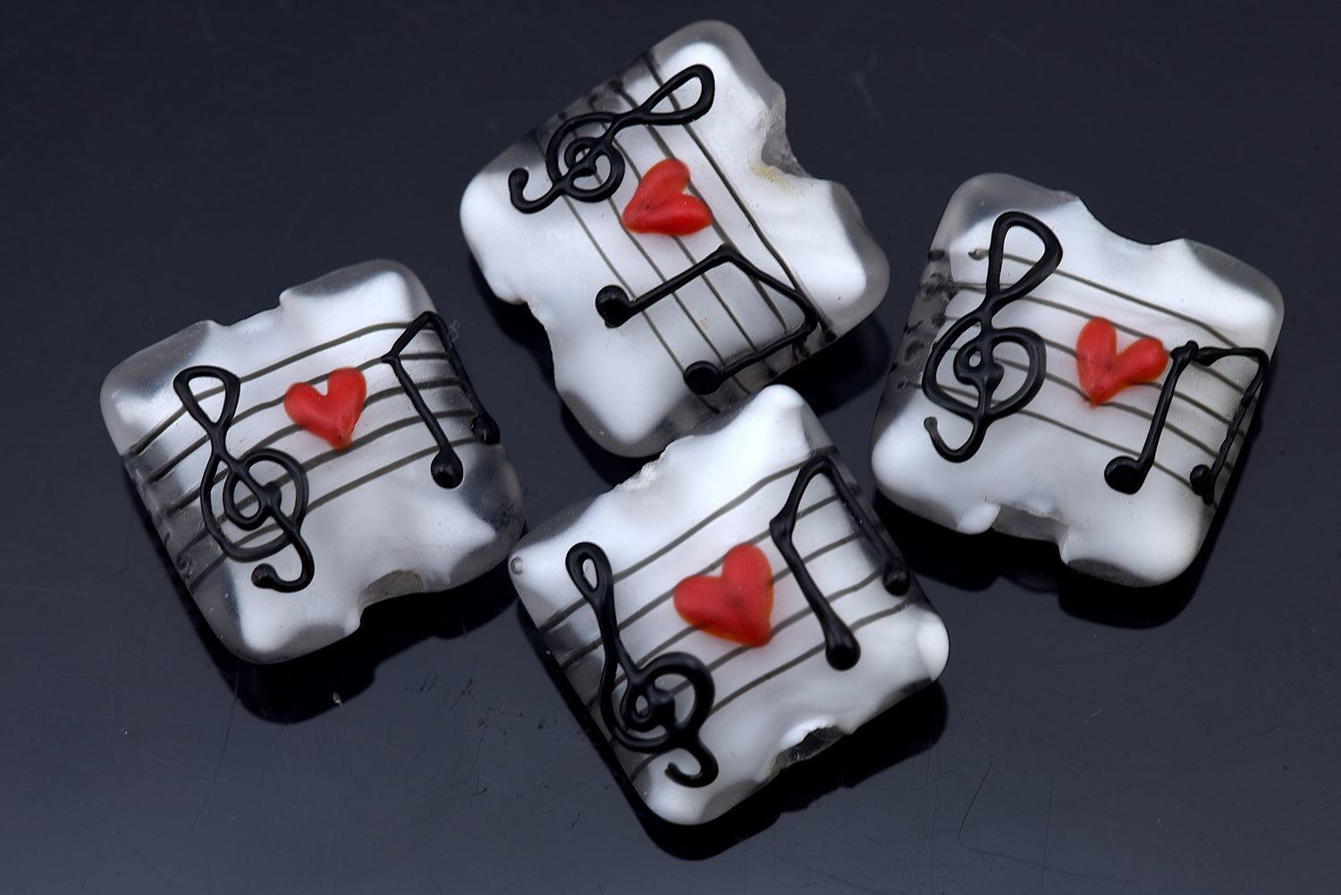 10205614 - Four Musical Love Notes Pillow Beads