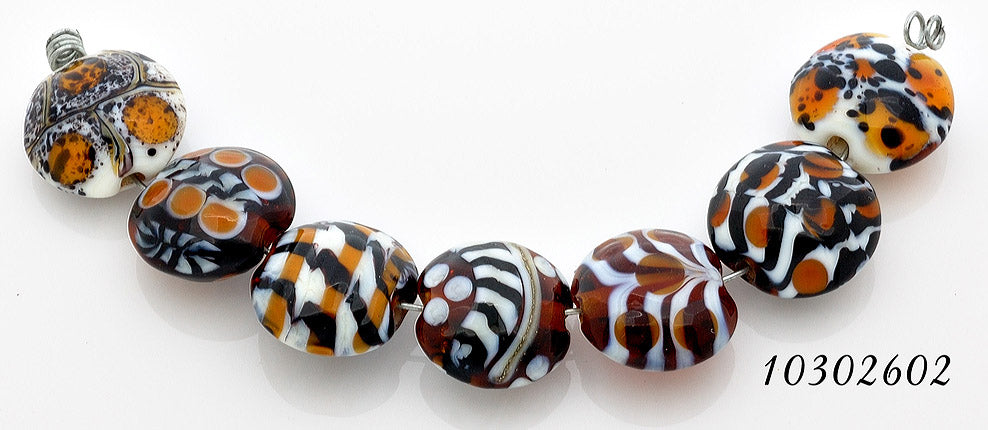 10302602 - Seven Animal Prints Lentil Beads