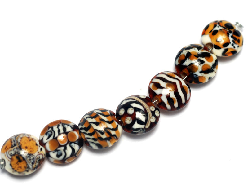10302602 - Seven Animal Prints Lentil Beads