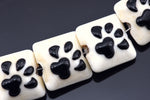 10306514 - Four Paw Print Pillow Beads
