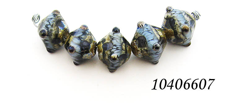10406607 - Five Gray Blue w/Silver Foil Crystal Beads