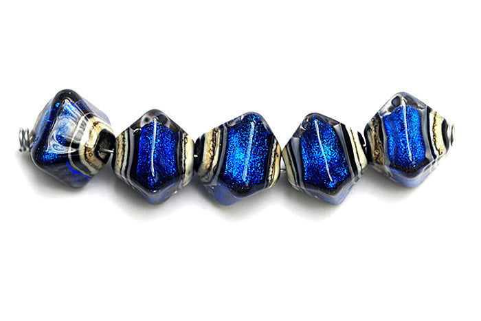 10412107 - Five Royal Ridge Crystal Shaped Beads
