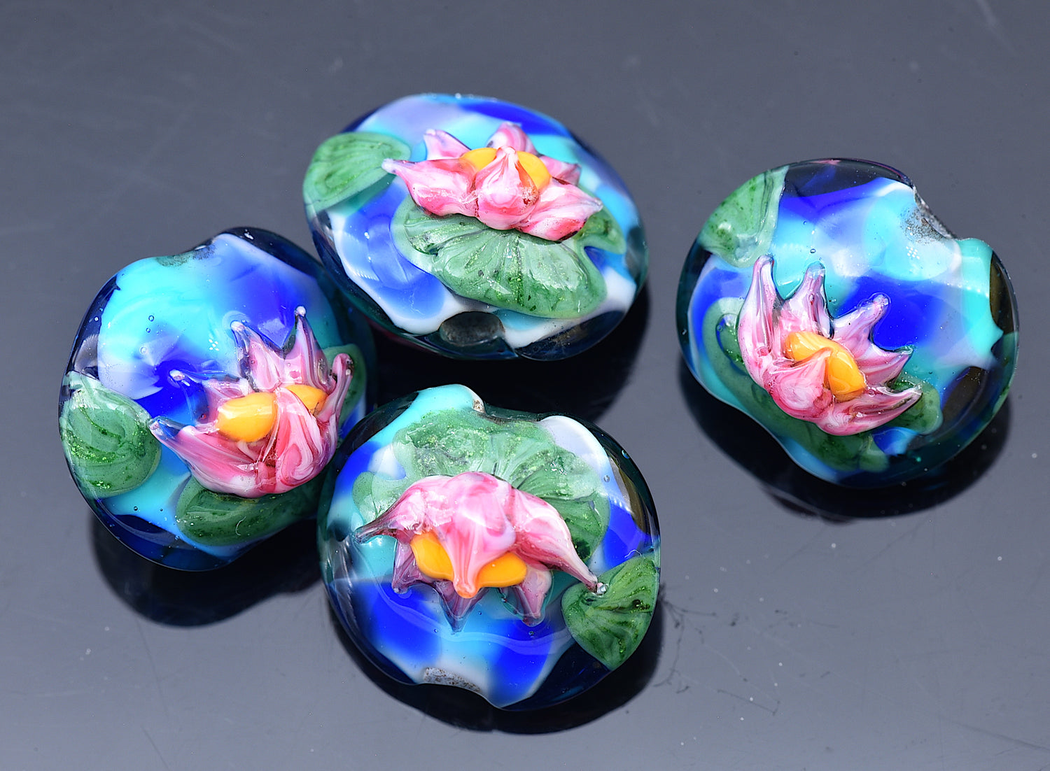 10415512 - Four Water Lily Pond Lentil Beads