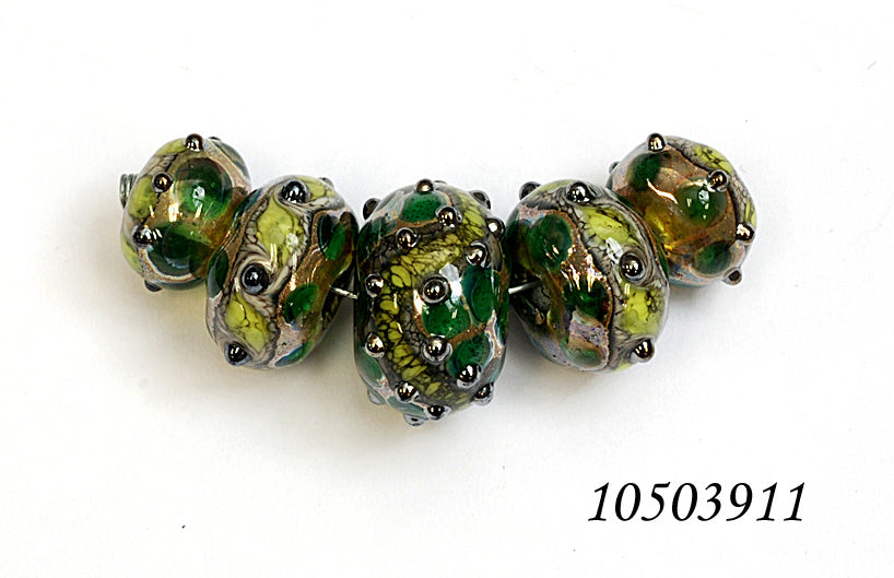 10503911 - Five Graduated Dark Green w/Silver Foil Beads