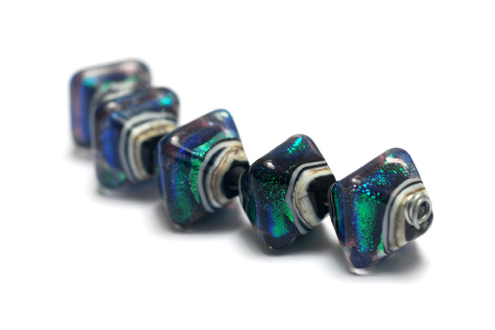 10506207 - Five Emerald Ridge Crystal  Shaped Beads