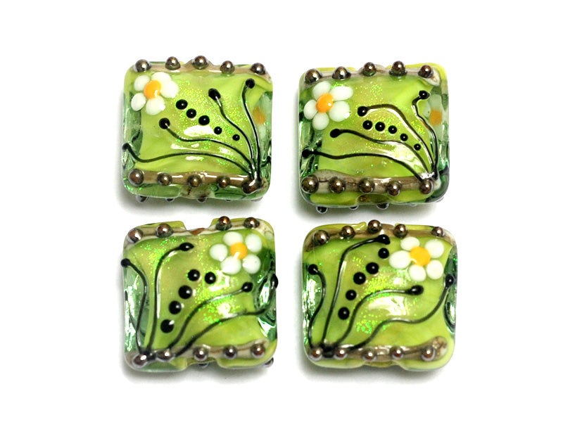 10508414 - Four Spring Green Florals Pillow Beads