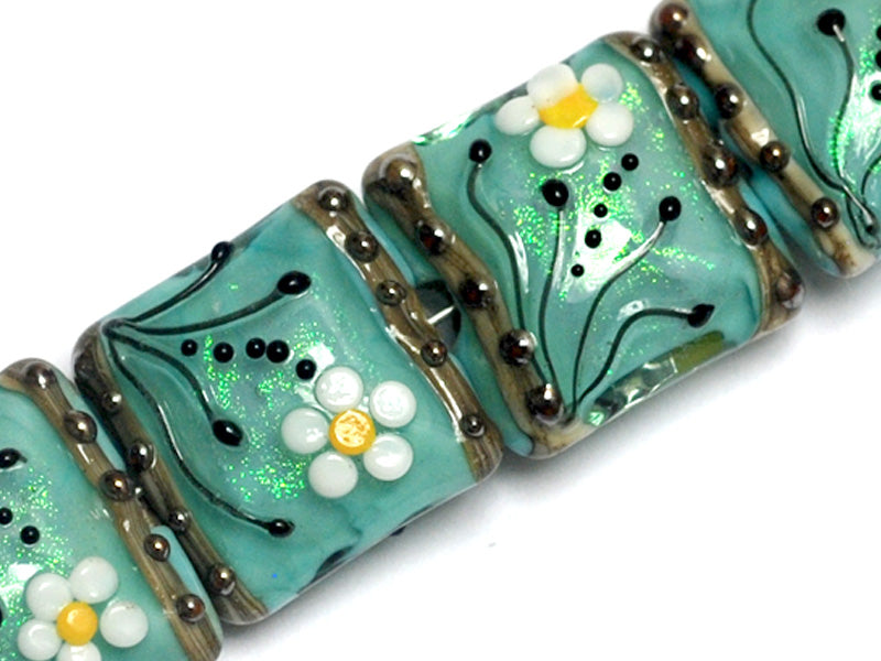 10508514 - Four Seafoam Florals Pillow Beads