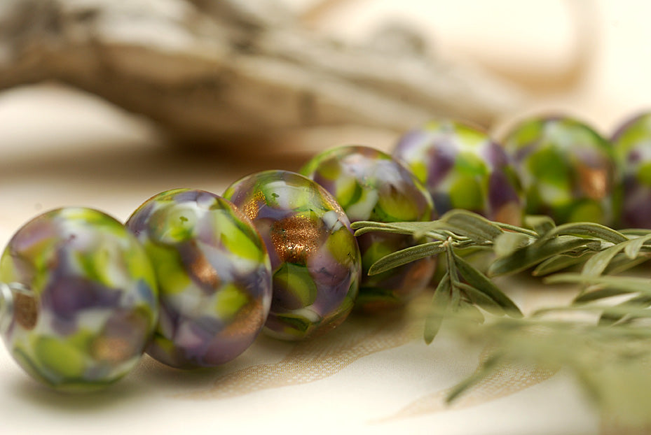 10603401 - Seven Wisteria Garden Rondelle Beads