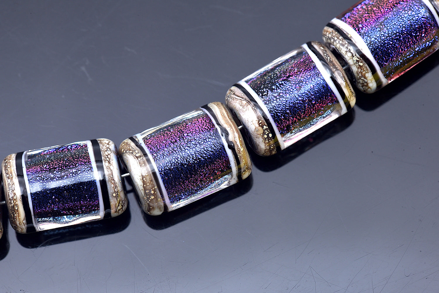 10604203 - Six Amethyst Jewel Ridge Mini Kalera Beads