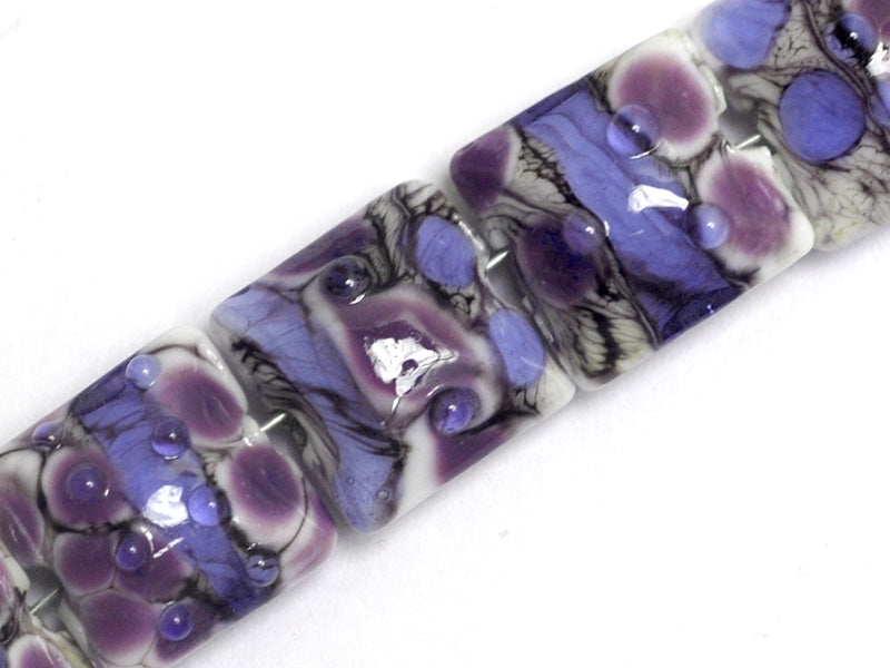 10605204 - Seven Lavender Rock River Pillow Beads