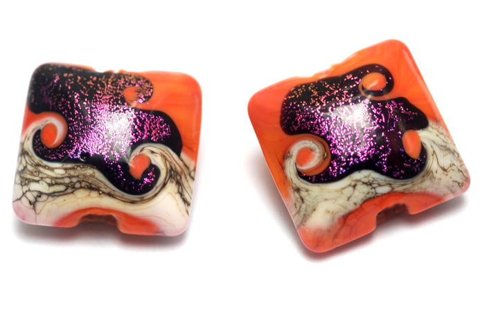 10706414 - Four Magic Moment Waves Pillow Beads