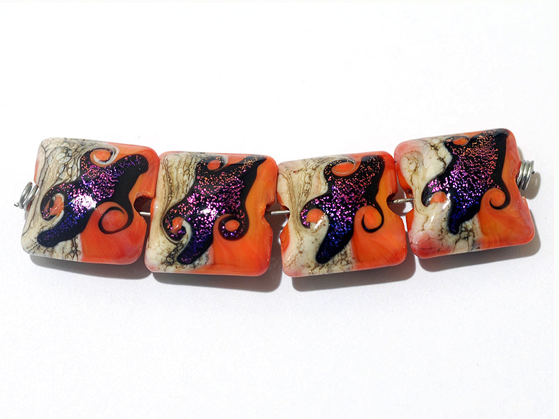 10706414 - Four Magic Moment Waves Pillow Beads