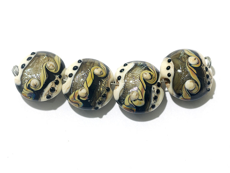 10902912 - Four Dreamers Stardust Lentil Beads