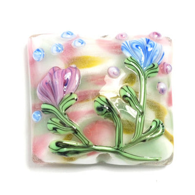 11805104 - Light Pink w/Blue Floral Pillow Focal Bead