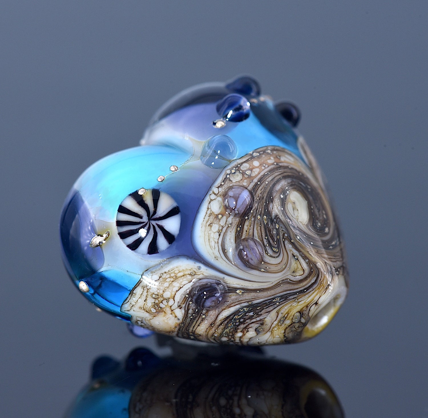 11815905 - Seashell Beach Heart Bead