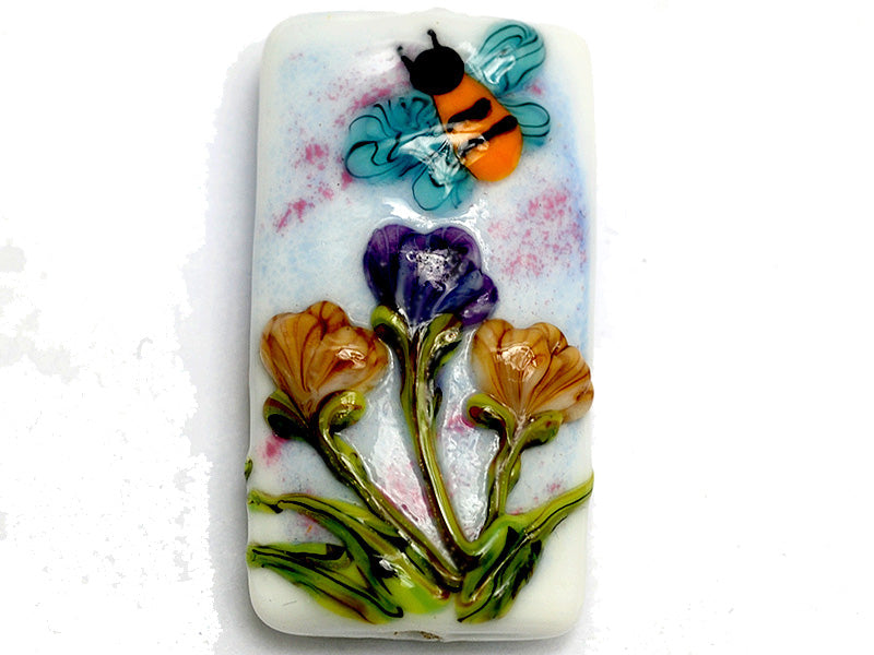 11830203 - Bumble Bee Dreams Kalera Focal Bead
