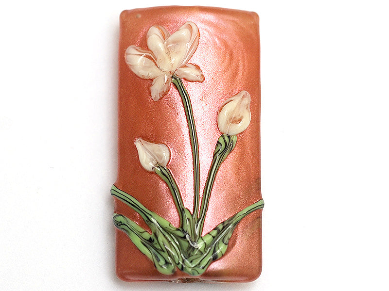 11832503 - Ivory Mist Flower on Coral Kalera Focal Bead
