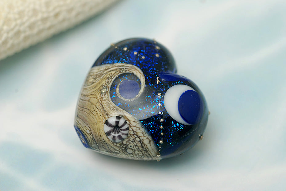11832725 - Cobalt Celestial Heart (Large)