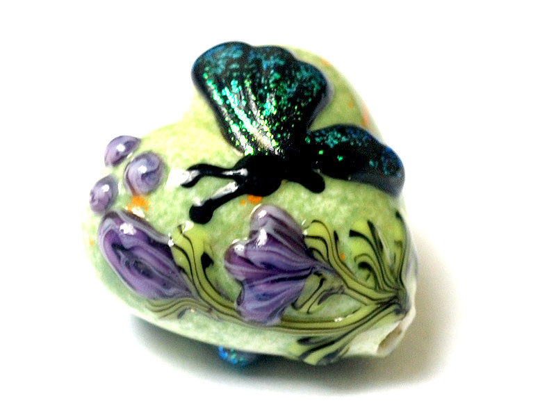 11834905 - Green Sparkle Garden Butterfly Heart