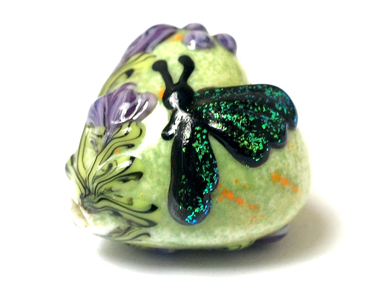 11834905 - Green Sparkle Garden Butterfly Heart
