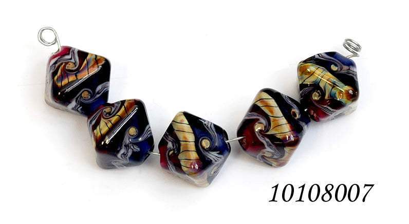 10108007 - Five Pink/Purple Crystal Beads