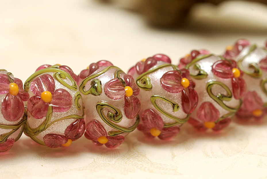 10109301 - Seven Fuchsia Flower Rondelle Beads