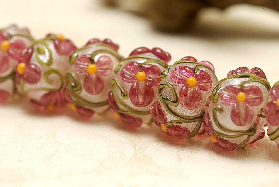 10109301 - Seven Fuchsia Flower Rondelle Beads