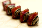 10109507 - Five Pink Petal Ridge Crystal  Shaped Beads