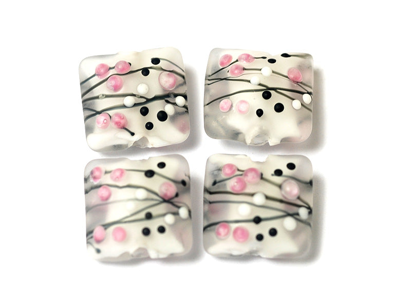 10109614 - Four Champagne Party Pillow Beads