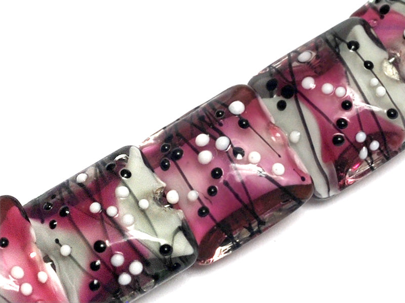 10109704 - Seven Diva Party Pillow Beads