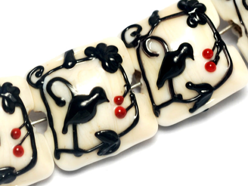 10204914 - Four Tranquility Vines Opaque Pillow Beads