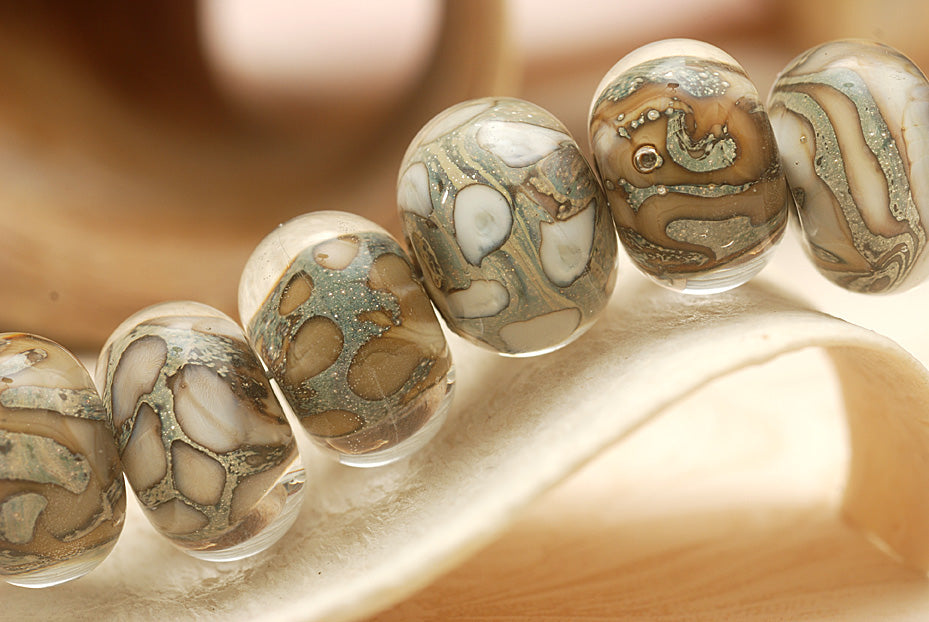 10303401 - Seven Ivory w/Crystal  Clear Rondelle Beads