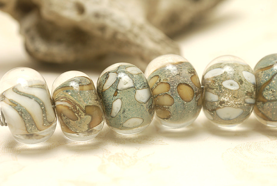 10303401 - Seven Ivory w/Crystal  Clear Rondelle Beads