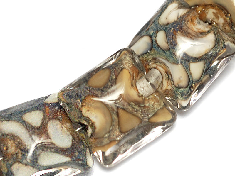 10303404 - Seven Ivory within Crystal Clear Pillow Beads