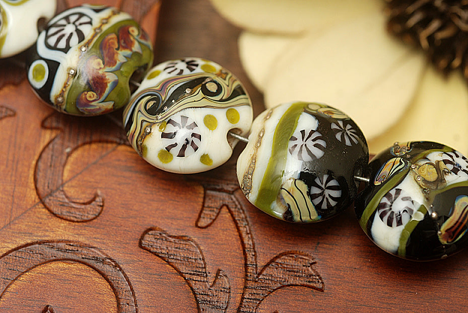 10305802 - Seven Green w/Ivory Japanese Kimono Lentil Beads