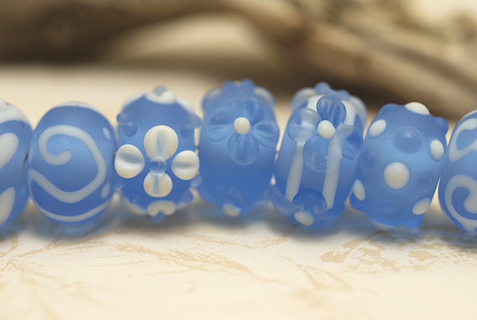 10402001 - Seven Lght Blue w/White Matte-Finished Rondelle Bead