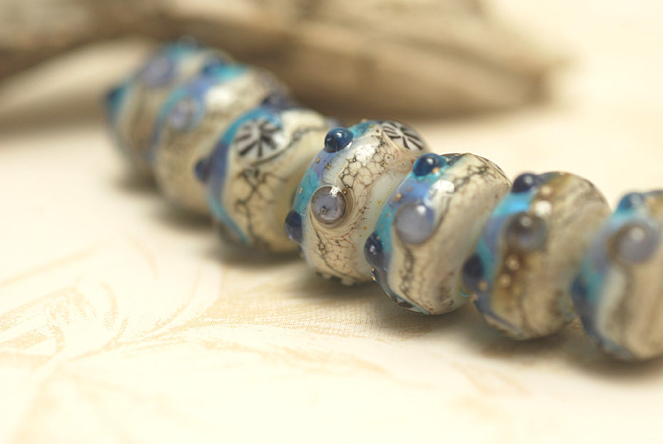 10407101 - Seven Seashell Beach Rondelle Beads