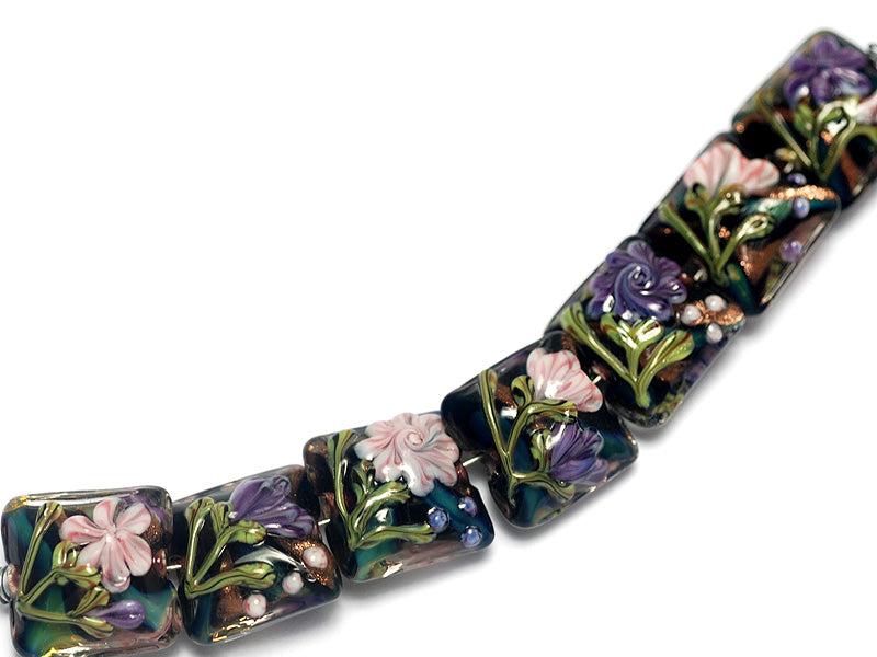 10407404 - Seven Pink & Purple Floral Pillow Beads