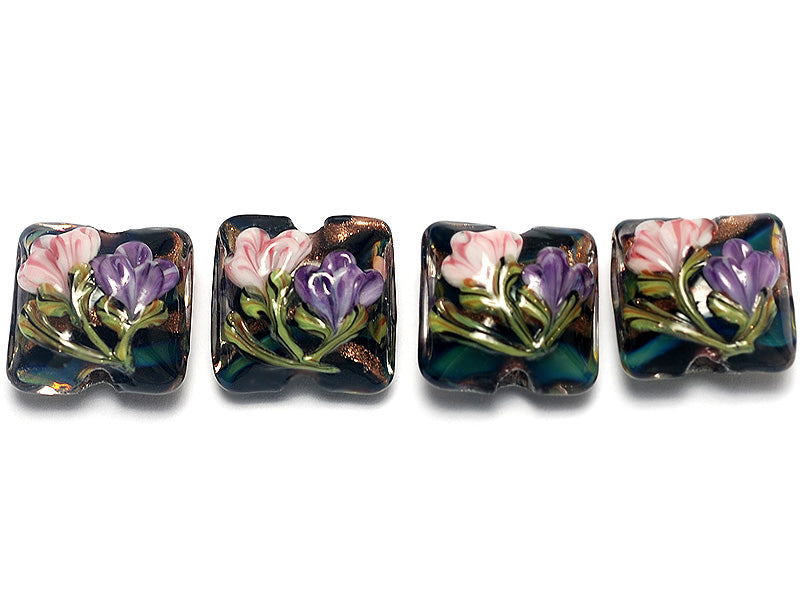 10407414 - Four Hidden Garden Pillow Beads