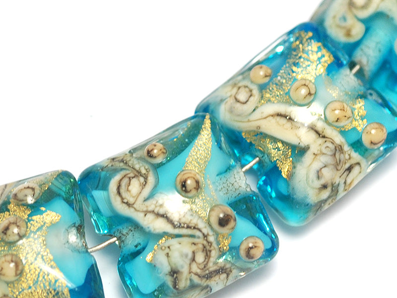 10409904 - Seven Aqua Treasure Pillow Beads