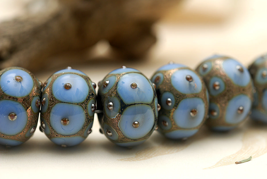 10410501 - Seven Periwinkle w//Metal Dots Rondelle Beads