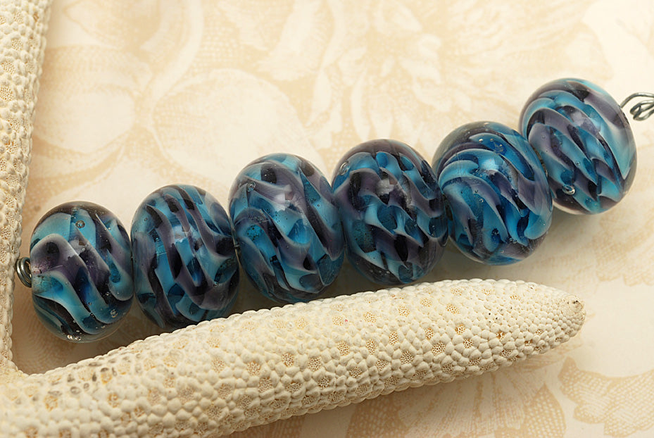 10410821 - Six Blueberry Hard Candy Rondelle Beads