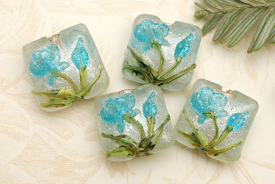 10411314 - Four Maya Blue Flower Pillow Beads