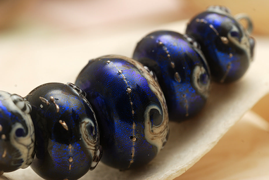 10411411 - Five Graduated Cobalt Celestial Rondelle Beads