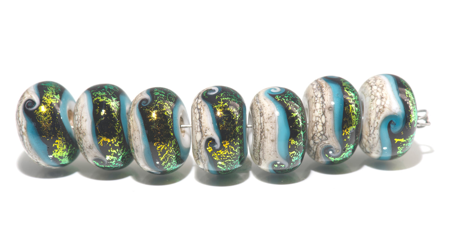 10411501 - Seven Romantic Isle Waves Rondelle Beads