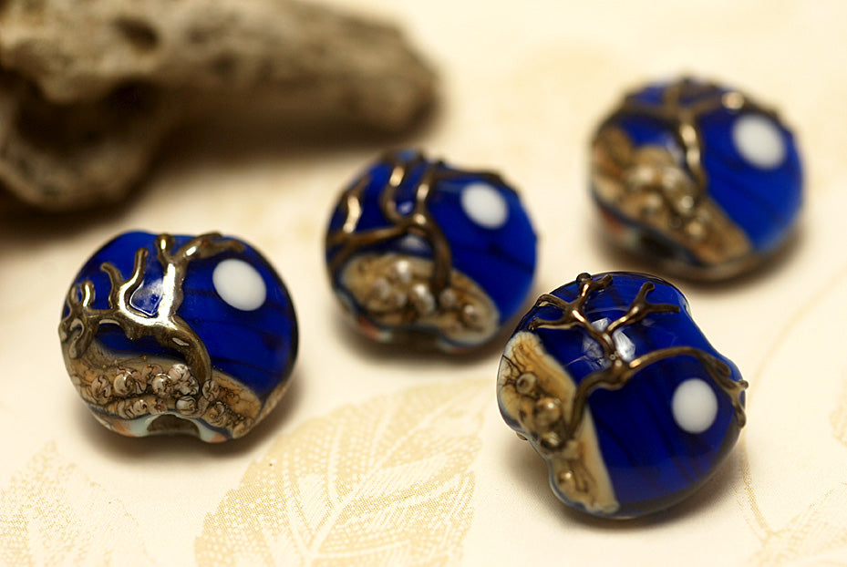 10411712 - Four Dogwood Bay Lentil Beads