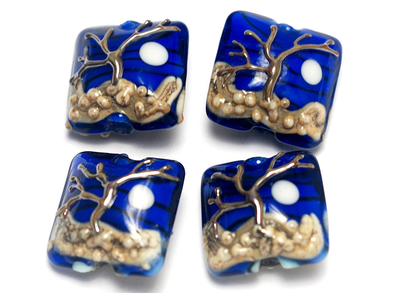 10411714 - Four Tree of Life Pillow Beads