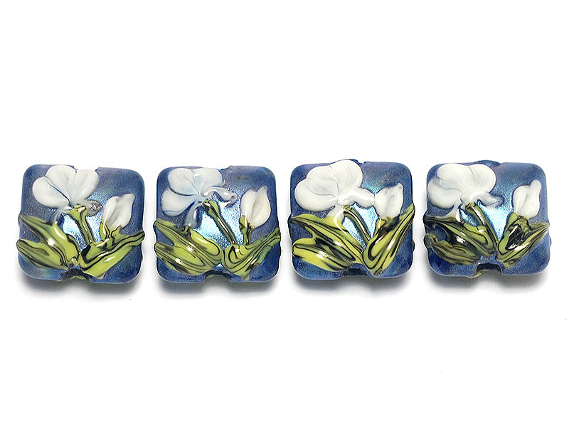 10412414 - Four Wedgewood Pillow Beads